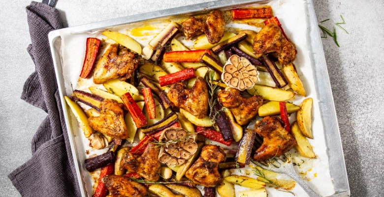 Bio-Poulet-Rüebli-Kartoffelblech