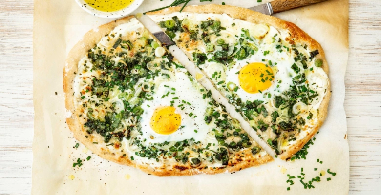 Bunte Frühlings-Pizza
