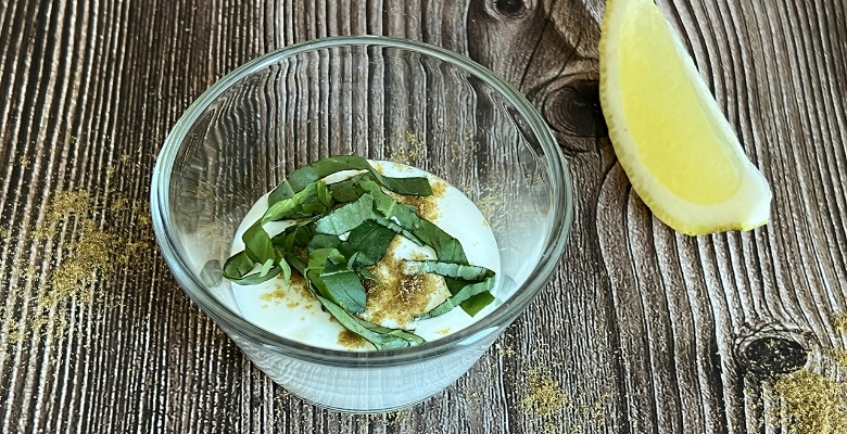 Joghurt-Zitronen-Dip mit Kreuzkümmel